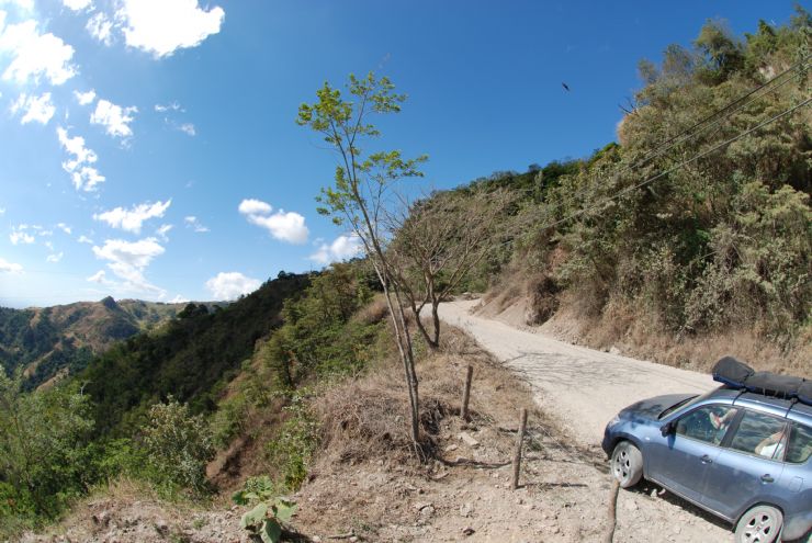 Famoso camino escabroso hacia Monteverde