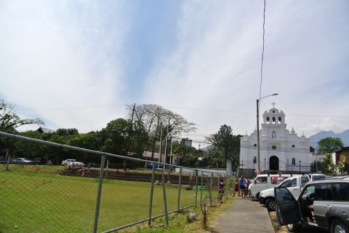 Church with park in San Rafael, Escazu