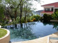 Side pool at Los Almendros de Ocotal