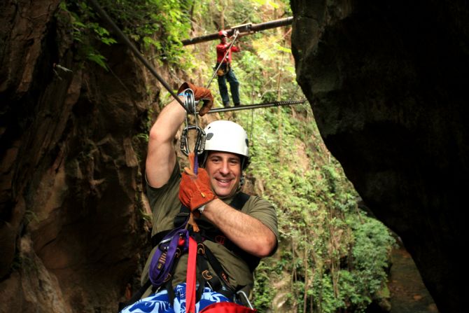 Diversion haciendo canopy en Rincon de la Vieja