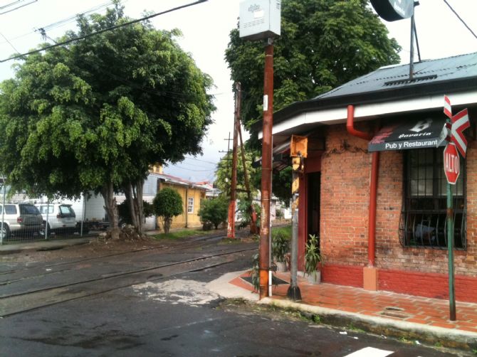 Lineas del tren en Barrio Dent