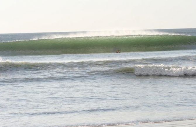 Surf en Playa Avellana, El Parqueo