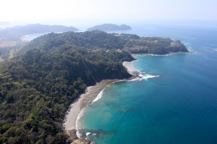 Hermosa vista de la costa en Playa Herradura