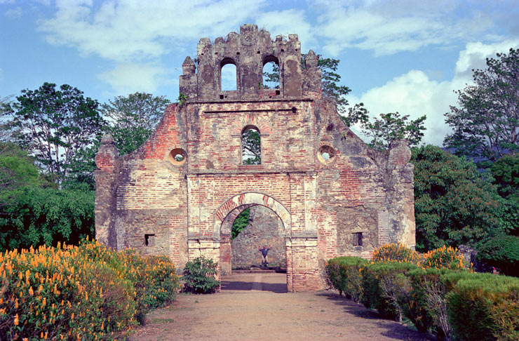 Ruinas Iglesia de Ujarrás