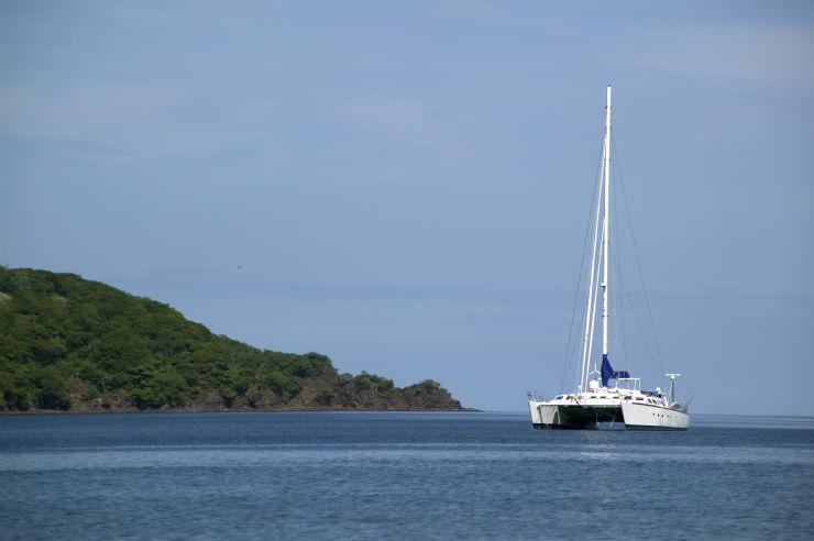 Tour en catamaran en las afueras de Manuel Antonio