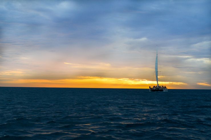 Crucero al Atardecer en un Catamarán en Tamarindo