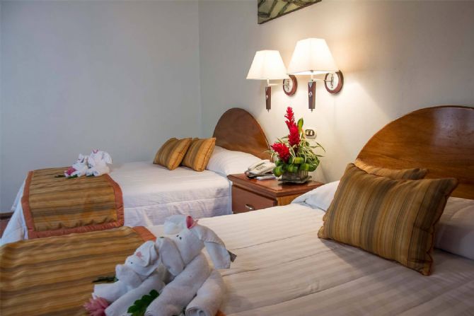 Habitaciones acogedoras en Arenal Paraíso Resort & Thermo Mineral Hot Springs