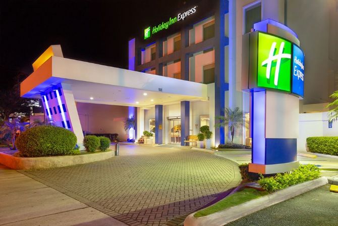 Excelente ubicacion en Holiday Inn Express San Jose Forum