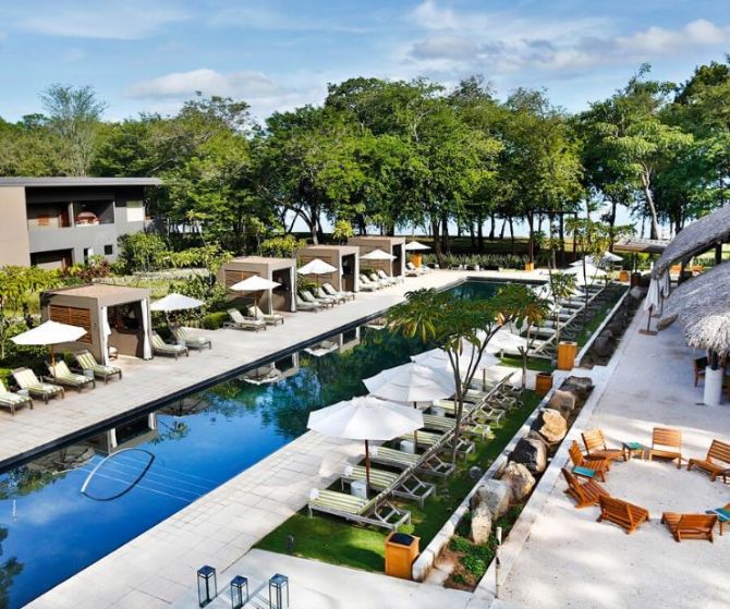 Moderna piscina del El Mangroove, Marriott Autograph Collection