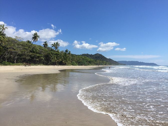 Playa frente al Hotel El Jardin