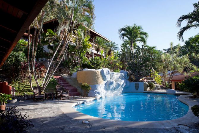 Piscina en el Hotel El Jardin