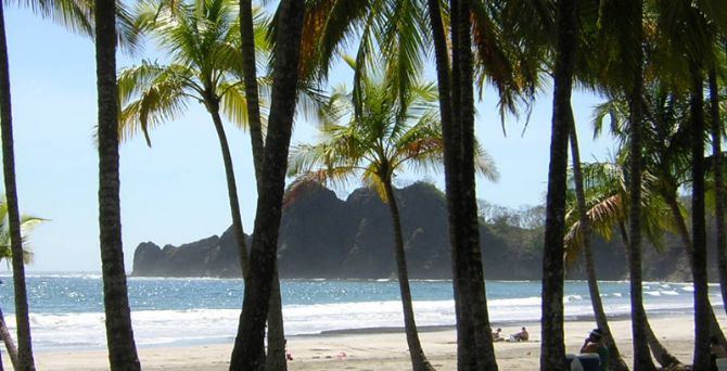 Playa cerca de Hotel Sámara Beach