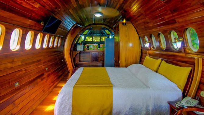 Habitación king avión en el Hotel Costa Verde