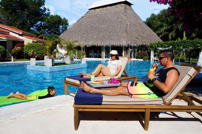 Piscina en el Seis Playas Hotel