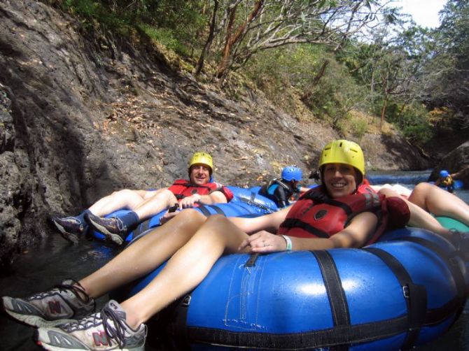 Aventura Guachipelin: Tubing de Río